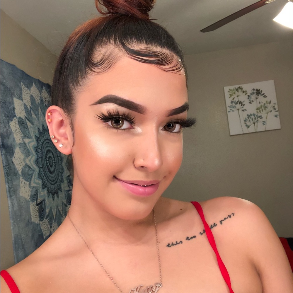 Meet your Posher, Marlen